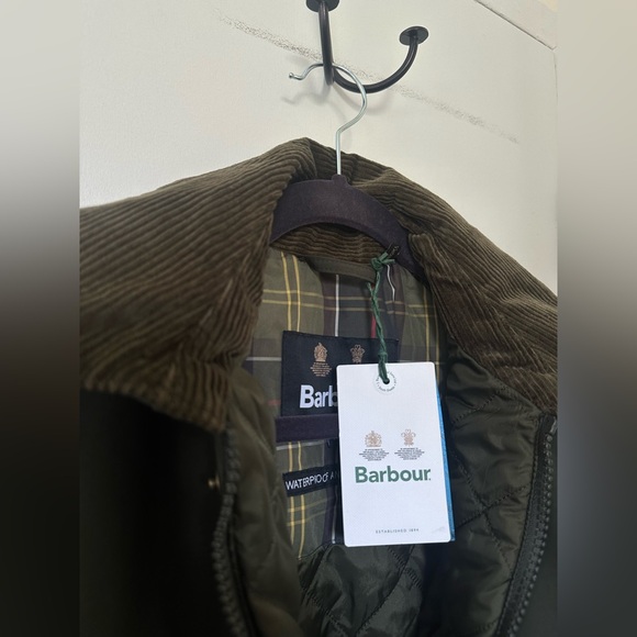 Men’s Waterproof BARBOUR coat size M - new with tags - Picture 5 of 10